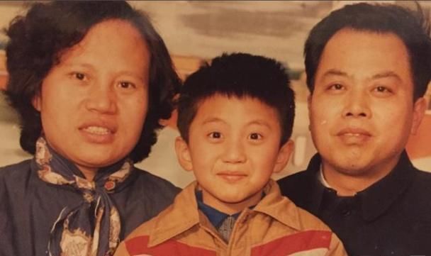  成功|搞笑的邓超成功背后：大姐患癌，父亲尿毒症，自己尿血