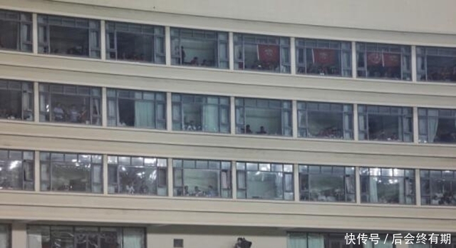  公安|吹着空调现场看球，开窗辱骂裁判！中超“球景房”乱象已惊动公安