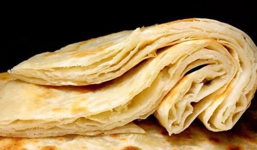  把面|烙饼时，怎么出层次？面点师傅教你正确做法，烙饼香软可口又多层