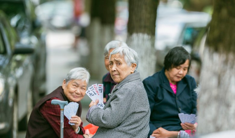 儿女|老了住养老院和住儿女家，哪种更舒坦？听听这4位老人的真心话