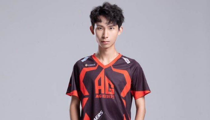  俱乐部|ES现役人气不如梦泪，粉丝那么多却像摆设？水友：都去内战了