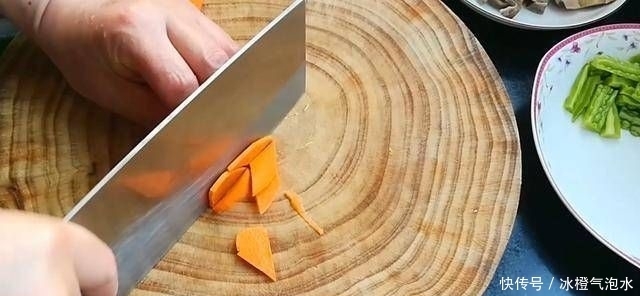 淮扬|厨师淮扬教你如何用白水果做猪肚,美味可口,擦洗是关键