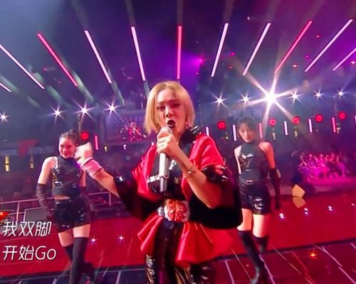  粗暴|《乘风破浪的姐姐》浪花们的评判标准过于简单粗暴，只看热闹与否