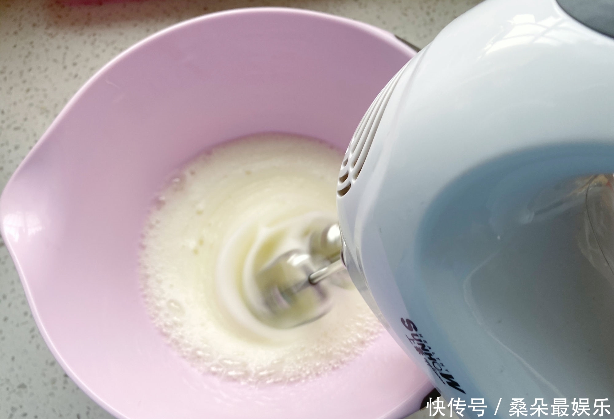  枣香|红枣别只会煮饭了，用来做蛋糕枣香浓郁，口感松软越吃越香