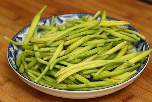  包包子都非常|这6种蔬菜晒干后，比新鲜的还好吃，冬天炖肉很香，放半年都不坏