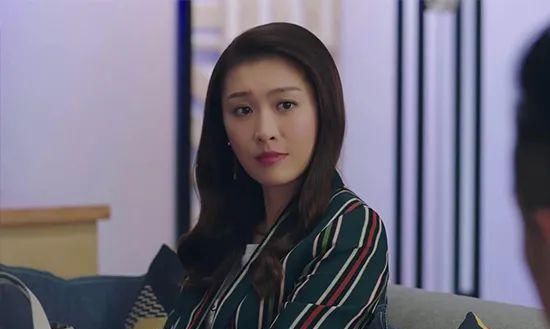 身份|首次以妈妈身份过生日!前TVB当家花旦手抱儿子一起庆祝:好温馨