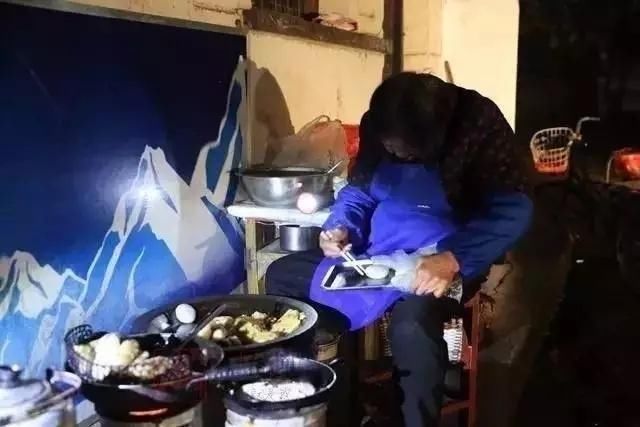 农民工师傅|被人偷偷爱着真好，你看到这张图已经刷爆全国