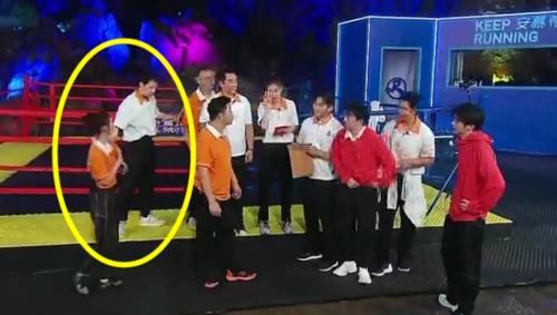  主动|她才是《跑男》最得宠的女嘉宾，被王嘉尔主动牵手，还“揽在”怀里