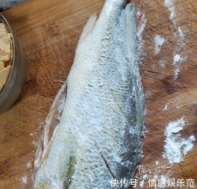 腐竹|腐竹烧黄花鱼,味道鲜美,十分下饭