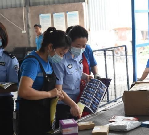  万州|万州人注意！你的快递包裹被贴上了这个东西……