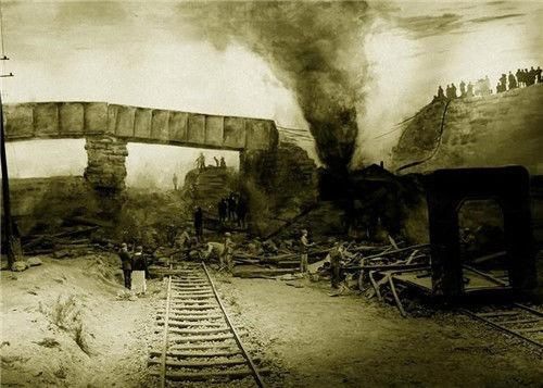  乘火车|张作霖乘火车离京前，曾3次更改行程，但仍被炸死，是谁泄的密？