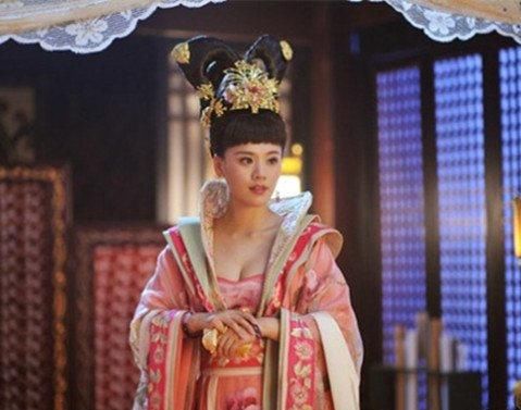 武则天|《武则天》《康熙王朝》中一代美人逝世，带走了国产古装剧的审美