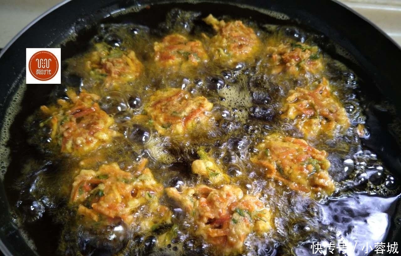 丸子|我炸的丸子,香脆酥软,怎么吃都不腻,边吃边炸,端上桌都快没了