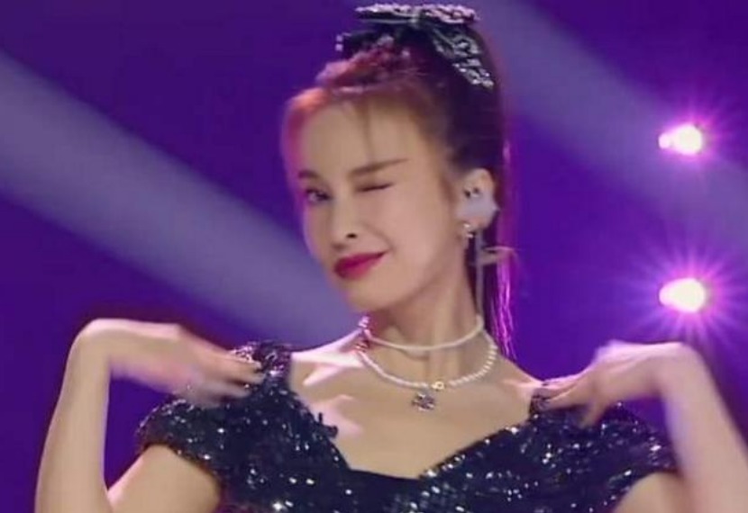  黑马|浪姐最新星光值排名黄圣依掉出前10，万茜C位太稳，吴昕成黑马