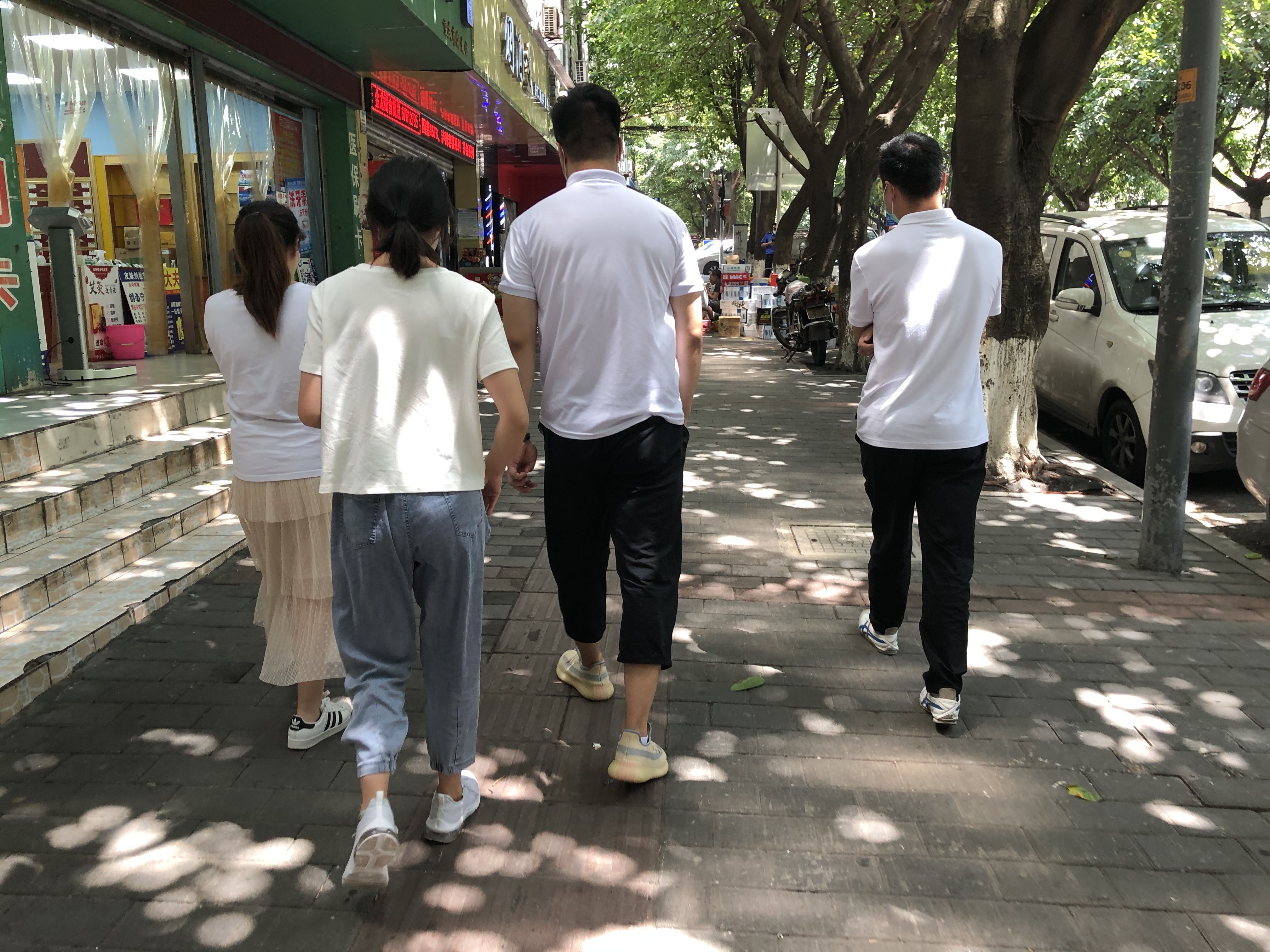 婴儿|暗访网络贩婴：“中介”两头骗，一个婴儿开价七八万