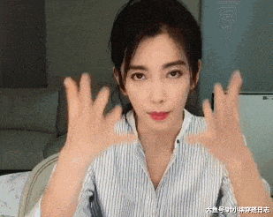 肌肤|李冰冰分享正确的敷面膜方法，难怪她46岁肌肤也如少女般吹弹可破，原来是用对了方法！