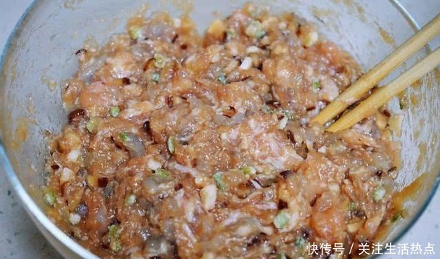 馄饨|馄饨馅怎么拌的鲜煮馄饨哪些配菜最好吃这些小窍门简单又实用