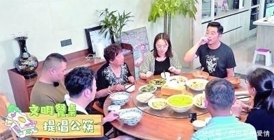 餐桌|同样是抄袭,《未知的餐桌》却能受到一致好评?看到嘉宾后懂了