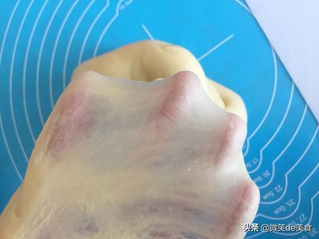  营养|起来做一款坚果面包卷吧，营养又好吃，你一定会喜欢的