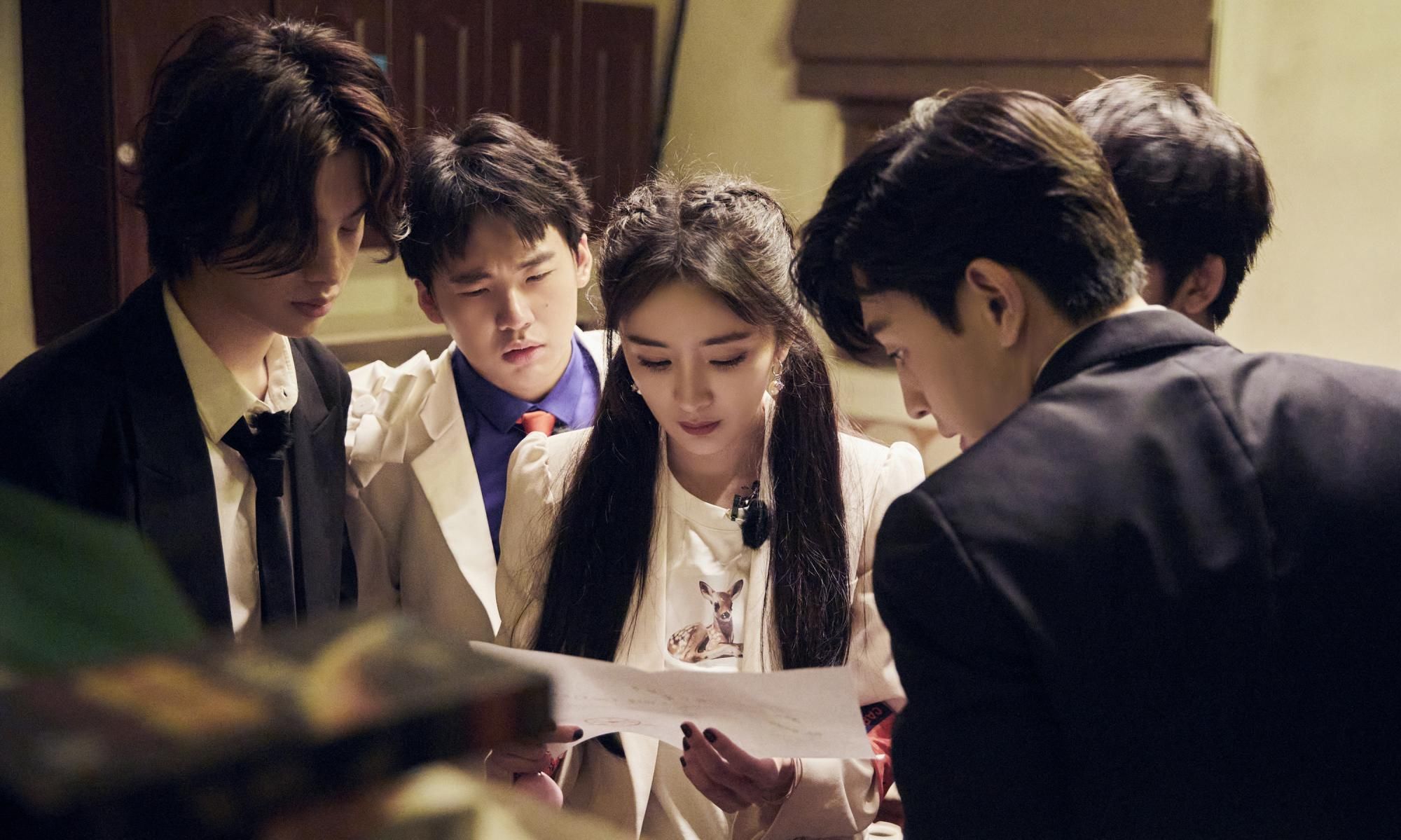 陶雨萱|《密室大逃脱2》邓伦杨幂谈NPC的爱情线:理解陪伴胜于一切