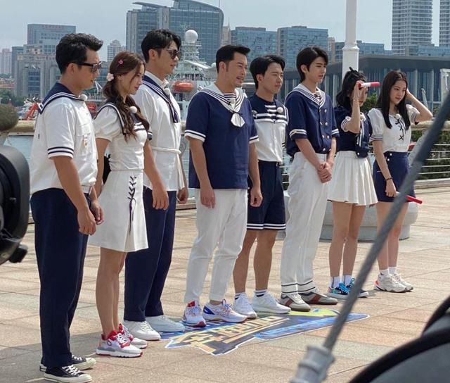 吴宣仪的腿|《跑男》吴宣仪生图流出,离开十级美颜特效后,不愧是女团腿