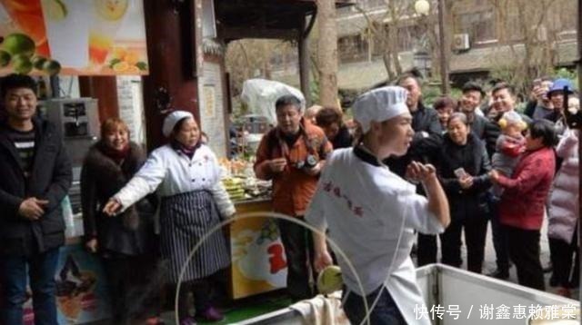 富婆|当年的妖娆拉面哥,爆火后炒老板、娶富婆粉丝,独自创业成功了吗