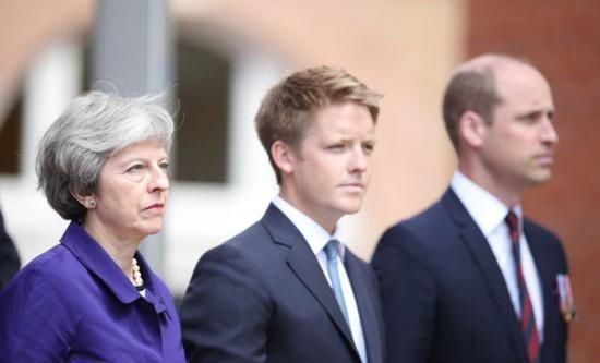  名副其实|这个名副其实的黄金单身汉是90后里面最有钱的人，身价124亿美金