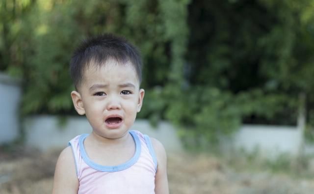 教育|“你是男孩，就应该谦让女孩！”别让“强制教育”，伤害了男孩