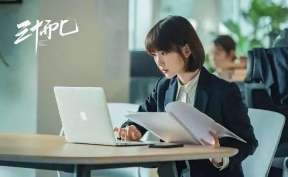  顾佳|《三十而已》：后来我买的香奈儿，没再发过朋友圈炫耀。