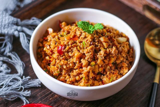  冬天|冬天最爱这个菜，我家经常做，简单方便，喷香下饭，每次做不够吃