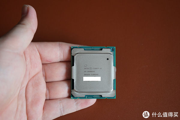 I9|我装了一台因特尔地表最强的I9桌面CPU——10980XE开箱