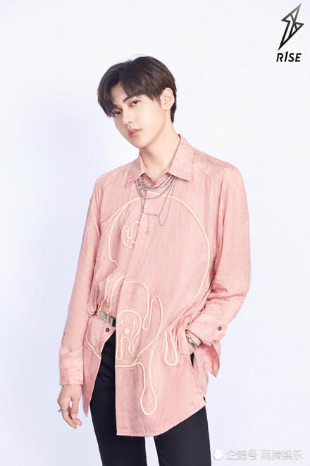  总共获得|《超新星运动会》成限定团体主场，R1SE断层登顶，硬糖少女不甘示弱