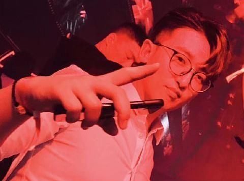  入驻|《跑男》导演入驻微博10年，谁注意他的微博认证？还真没看出来！