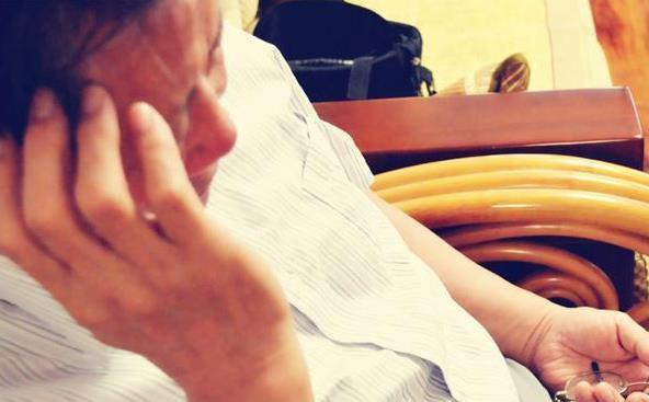  感觉到精神|脑供血不足时，身体可能有三处异常，若全占，赶快去就医