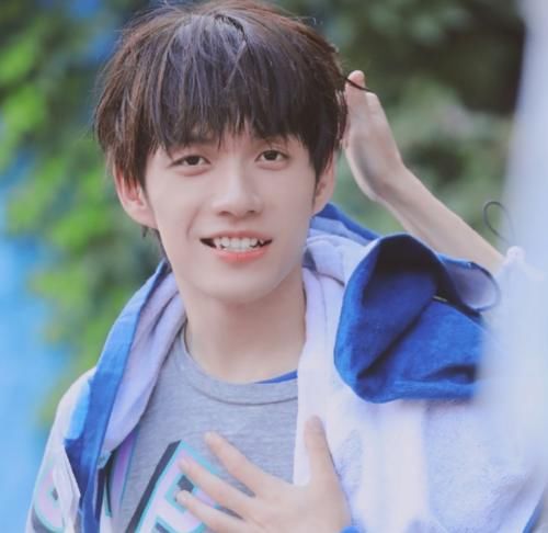  杨颖|快本最新一期放大招，杨颖加盟不算啥，看到蔡徐坤黄明昊就沸腾了