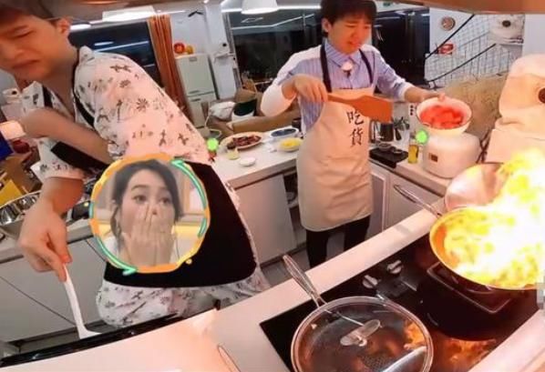 屏幕|郭麒麟做菜时没控制好火候,吓得范丞丞弹出屏幕,网友:“塑料”兄弟情