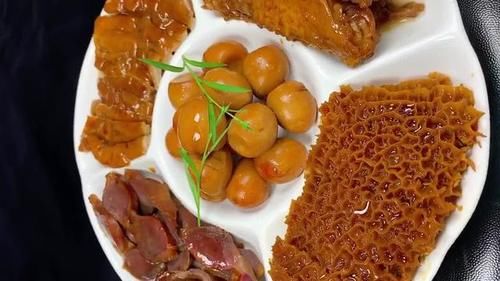 电饭锅|教你在家做卤味拼盘,香辣味美咸香入味,1口电饭锅就能轻松搞定