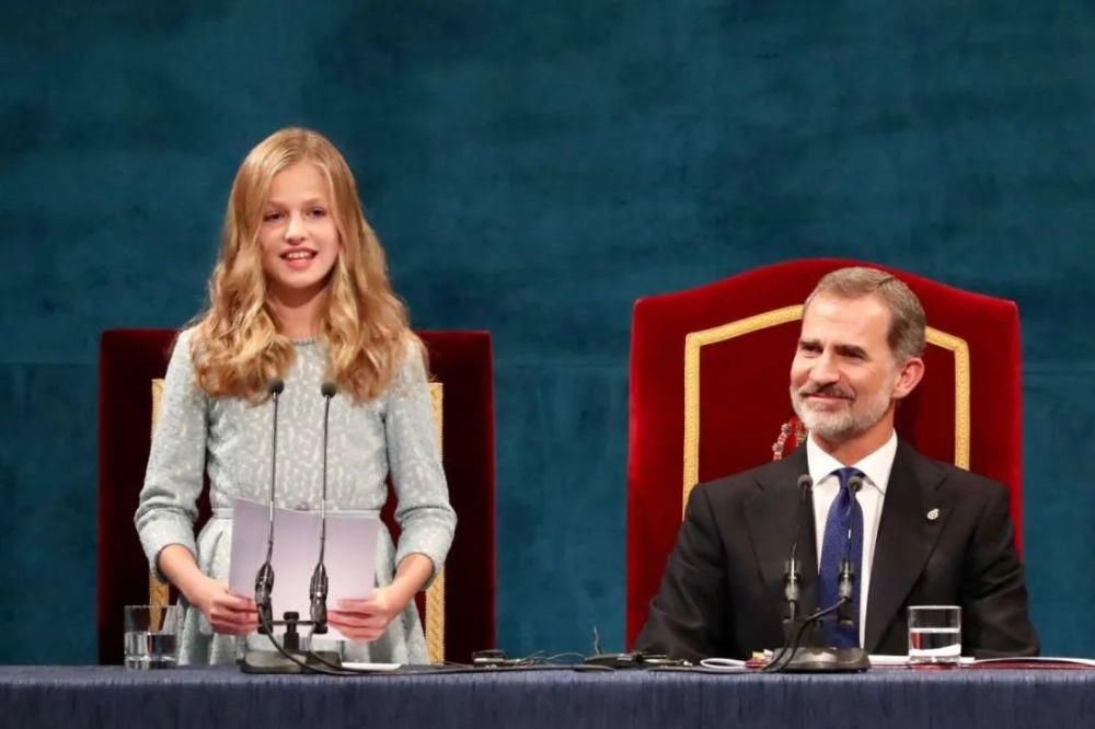 莱昂诺尔|15岁西班牙女王“养成计划”！