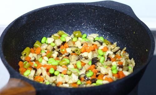 玉米淀粉|3分钟就出锅的快手小炒,做法原来这么简单,吃着爽口又不油腻