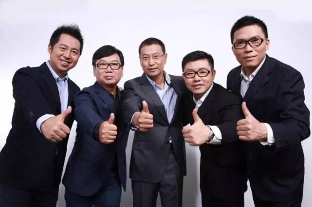 连续|6年用户达到1.8亿，连续盈利15个月！跃居行业第二直逼滴滴！