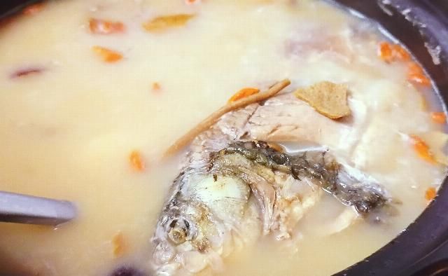 在家|在家也可以煲老火山药鲫鱼汤,鲜美营养