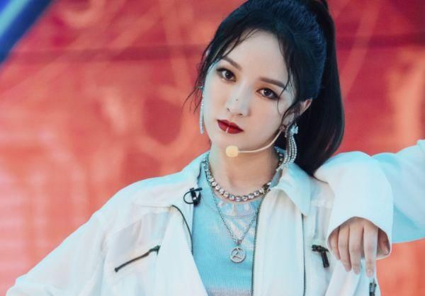  乘风破浪|《乘风破浪的姐姐》成团名单，王霏霏爆冷卡八，她C位出道