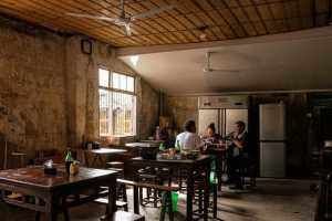 太好吃|北碚这家店开了27年,只卖三鲜砂锅米线,无数重庆人慕名打卡