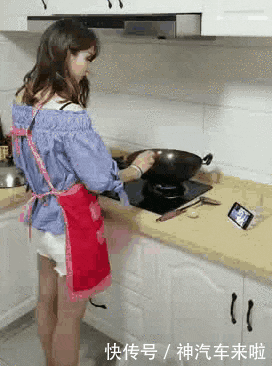 笑点|“无意间看到邻居家的春联，结果承包了我一年的笑点！哈哈哈哈哈”