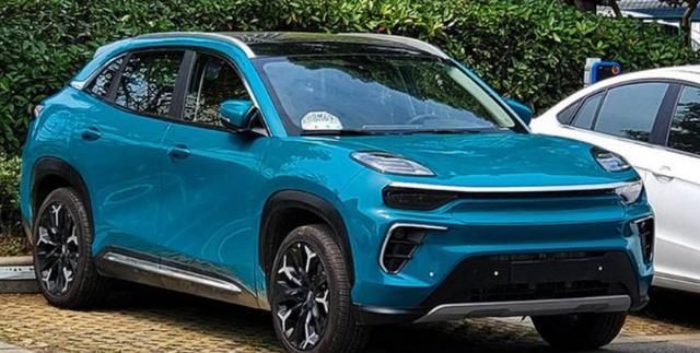 SUV|奇瑞首款高端SUV到店，后轮驱动操控性优，全铝车身宽度近两米