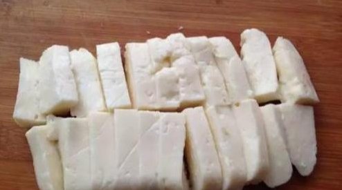  美食|生活美食：脆皮鲜奶这样做，酥酥脆脆，食材简单不浪费