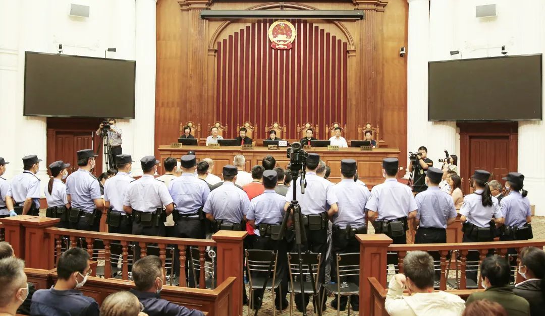 闵行|有期徒刑20年,罚金320万……闵行对这个行为,绝不手软