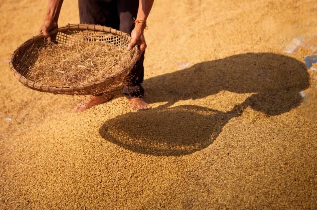  这位|七年了，多少人还在令这位九旬老人心寒