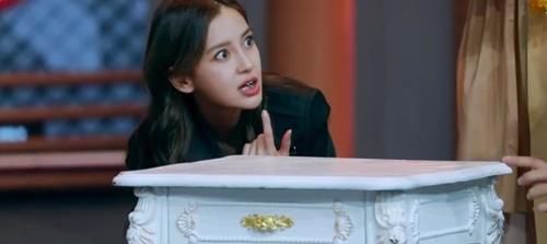  嘉宾|跑男迎来腿最长嘉宾，杨颖蔡徐坤不敢和她同框，看清是谁：打脸了！