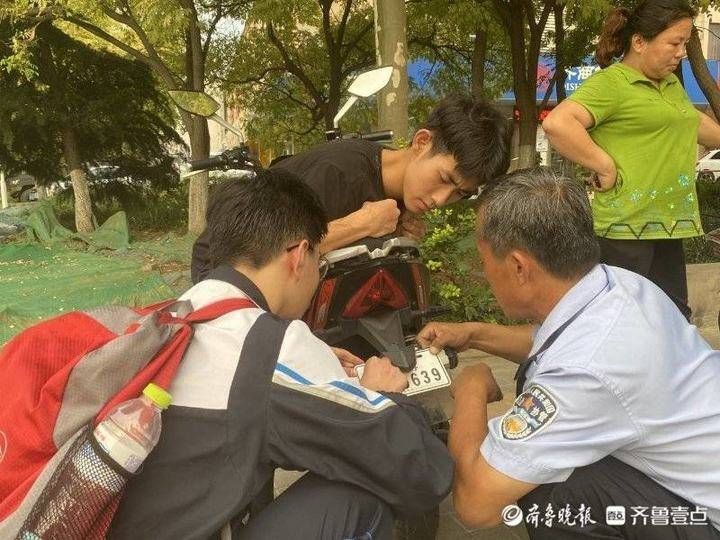 摩托车|明天，严查！最后几小时里，登记人数增多市民赶乘挂牌“末班车”